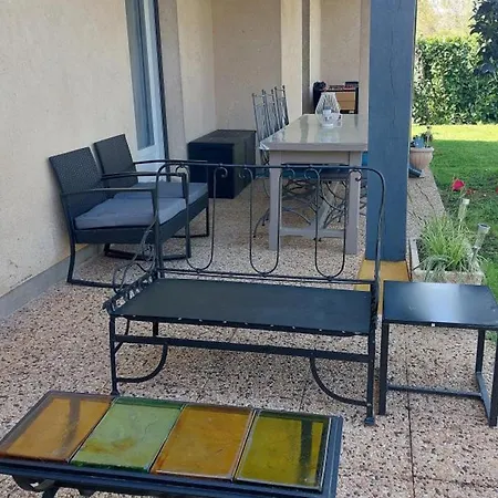 Maison Paisible Avec Terrasse Et Jardin Proche Sites Prehistoriques - Fr-1-616-339 * Le Bugue